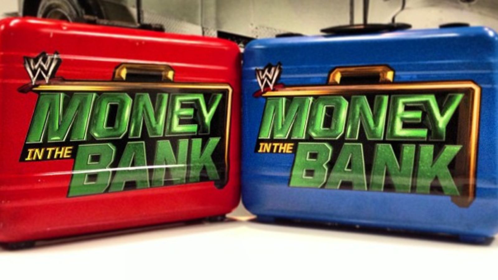 how to make a money inthe bank briefcase